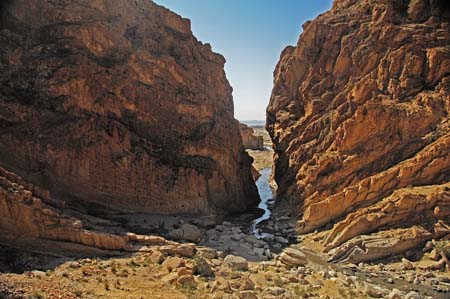 JKW_3575 river cut in desert